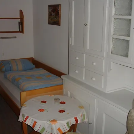 Vendégház Gaestehaus Sparenberg *